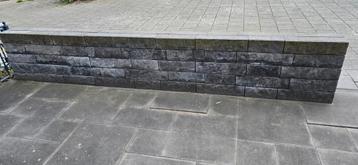 Stapelblokken, muurblokken beton. beschikbaar voor biedingen