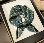 100% Zijden Sjaal - Nieuw 53x53cm, Kleding | Dames, Mutsen, Sjaals en Handschoenen, Ophalen of Verzenden, Nieuw, Sjaal