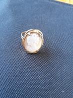 camee -- cameo  ring, 18 tot 19, Gebruikt, Ophalen of Verzenden, Dame