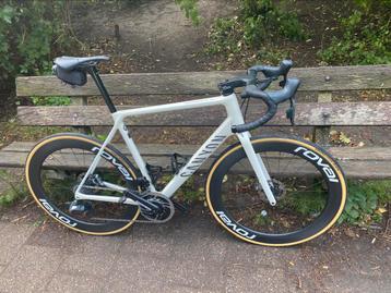 Canyon endurace CF SL (L) sram red axs beschikbaar voor biedingen