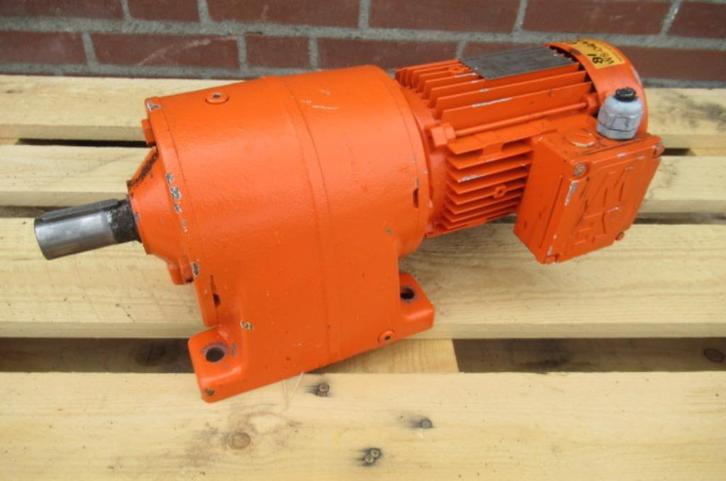 64 of 81 RPM 0,75 KW As 30 mm vertragingsmotor reductormotor, Doe-het-zelf en Verbouw, Motoren, Gebruikt, Elektromotor, Ophalen of Verzenden