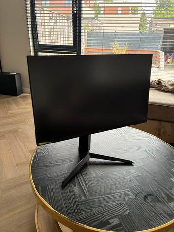 LG 27GP850-B QHD 2560 x 1440 180 HZ beschikbaar voor biedingen
