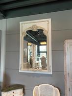 Grote witte brocante spiegel., Rechthoekig, Ophalen of Verzenden