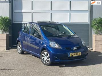 Toyota Aygo 1.0-12V Sport | AUTOMAAT | AIRCO | SCHUIFDAK | N beschikbaar voor biedingen