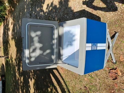 Mobicool bm 40 camping koelkast met standaard., Caravans en Kamperen, Koelboxen, Zo goed als nieuw, Compressor, Ophalen