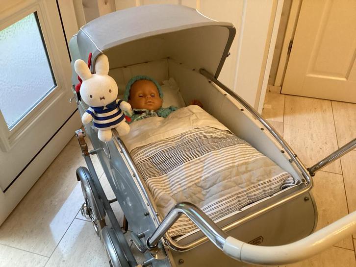 Ouderwetse Van Werven kinderwagen met Nijntje muziekdoos, Witgoed en Apparatuur, Afzuigkappen, Gebruikt, Ophalen of Verzenden