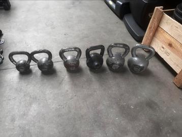 Gietijzeren Kettlebells 8kg t/m 28kg beschikbaar voor biedingen