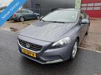 Volvo V40 2.0 D3 Kinetic 5cil 6bak Panorama (bj 2012), Auto's, Volvo, Origineel Nederlands, Te koop, Zilver of Grijs, 5 stoelen