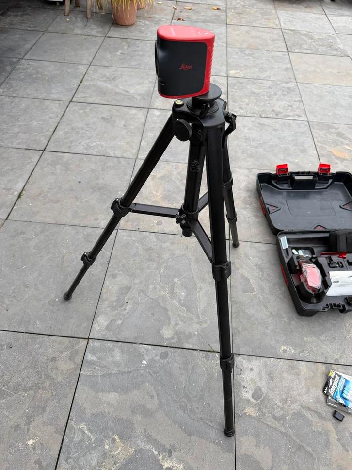 Leica Lino L2 Kruislijnlaser - Compleet, Doe-het-zelf en Verbouw, Meetapparatuur, Zo goed als nieuw, Overige meters, Ophalen of Verzenden