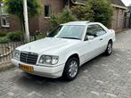 Mercedes W124 220e Coupe 1994 Wit 95000km youngtimer, Te koop, 1890 kg, Geïmporteerd, Benzine