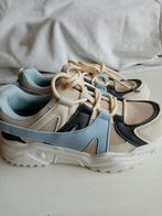 Nieuwe Sneakers /sportschoenen. Maat 37, Beige, Nieuw, Ophalen of Verzenden, Sneakers of Gympen