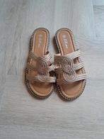 DAMES SLIPPERS NIEUW MAAT 38 KLEUR ZILVER, Ophalen of Verzenden, Nieuw, Overige kleuren