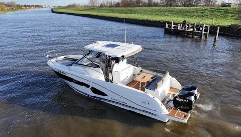 Jeanneau cap cammerat 10,5 WA, 700 pk, 2019., Watersport en Boten, Motorboten en Motorjachten, Zo goed als nieuw, Polyester, 9 tot 12 meter