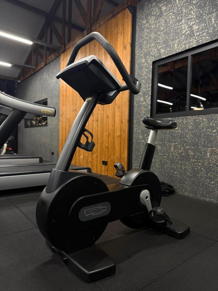 New bike excite + 500 technogym  - Topconditie!, Sport en Fitness, Fitnessapparatuur, Zo goed als nieuw, Hometrainer, Benen, Metaal
