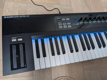 Native Instruments Komplete kontrol S61 mk1 beschikbaar voor biedingen