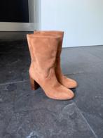 Gianni Crasto suède enkellaarsjes cognac 38, Kleding | Dames, Schoenen, Bruin, Lage of Enkellaarzen, Gianni  Crasto, Ophalen of Verzenden