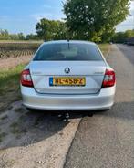 Skoda Rapid 1.2 TSI 66KW DSG 2015 Grijs Automaat Nette Staat, Auto's, Skoda, 47 €/maand, Origineel Nederlands, Te koop, Zilver of Grijs