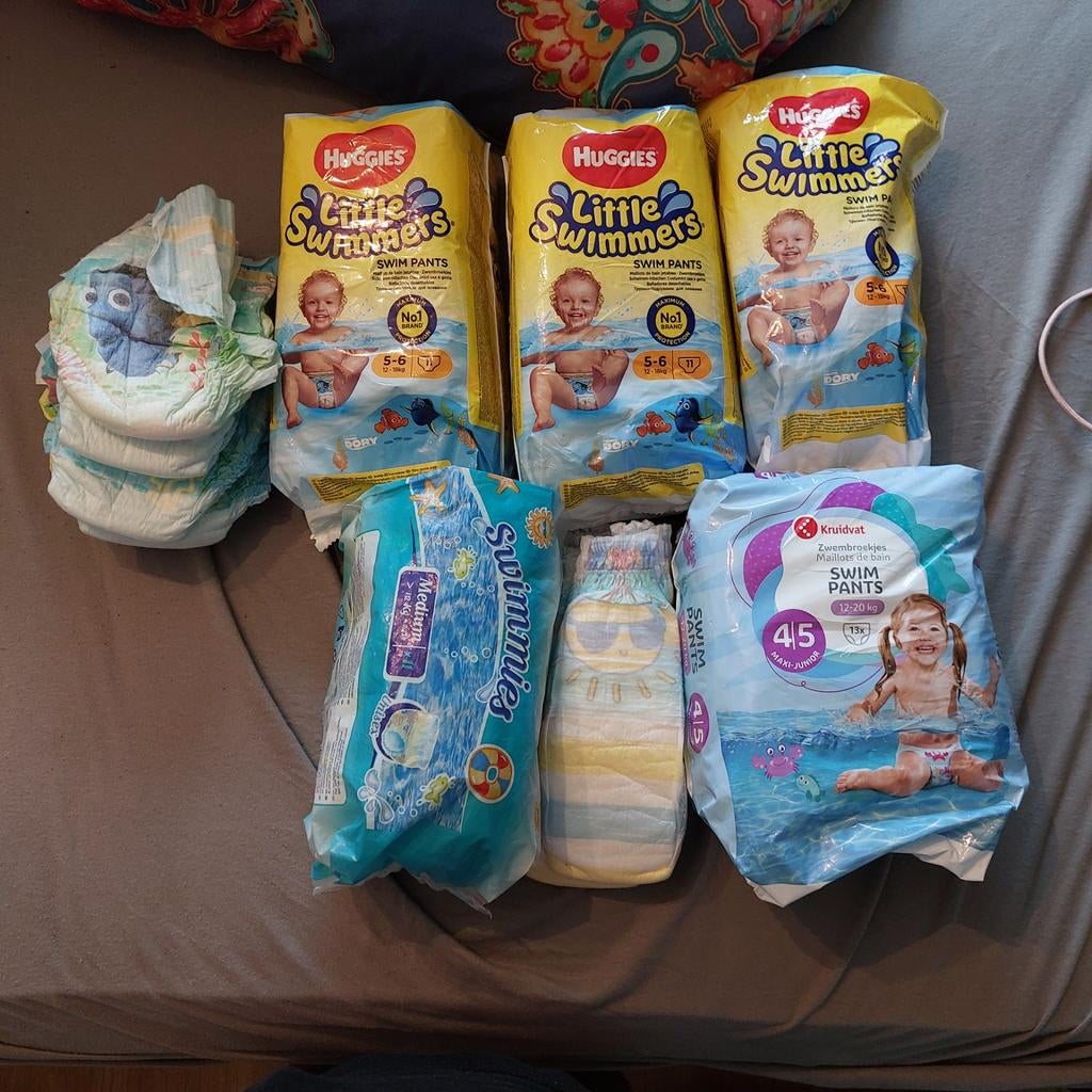 Zwemluiers pakket - Huggies, Swimmies, Kruidvat, Overige merken, Overige typen, Ophalen of Verzenden, Zo goed als nieuw