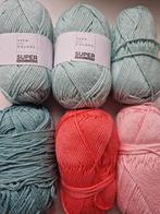 Yarn and colors super must have, Hobby en Vrije tijd, Breien en Haken, Ophalen of Verzenden, Zo goed als nieuw