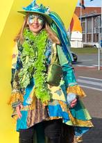 Handgemaakte jas met rok voor Vastelaovend groen blauw M, Maat 38/40 (M), Carnaval, Ophalen of Verzenden, Zo goed als nieuw