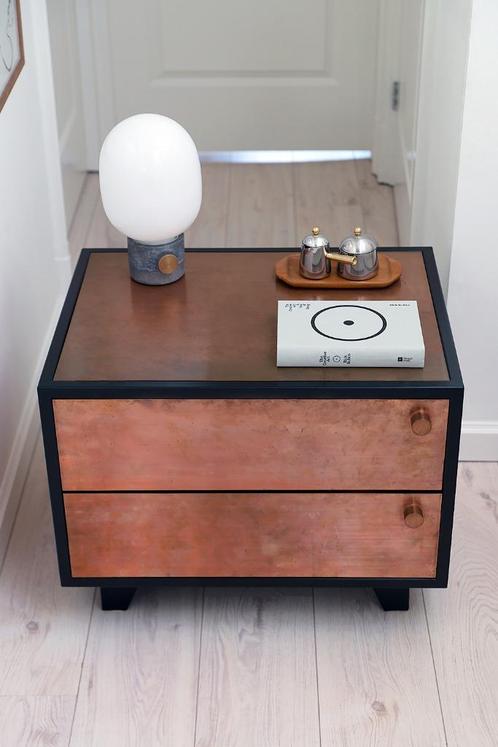 Unieke koperen kast, Huis en Inrichting, Kasten | Dressoirs, 50 tot 100 cm, 25 tot 50 cm, Met klep(pen), Met plank(en), Overige houtsoorten