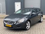 Volvo V60 1.6 T3 Momentum Navi Clima div Opties, Emergency brake assist, Origineel Nederlands, Te koop, Zilver of Grijs