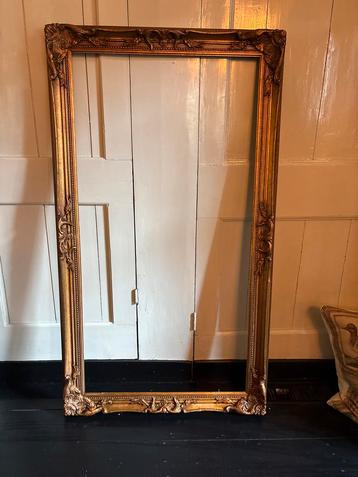 Grote Gouden Houten Ornamenten Lijst beschikbaar voor biedingen