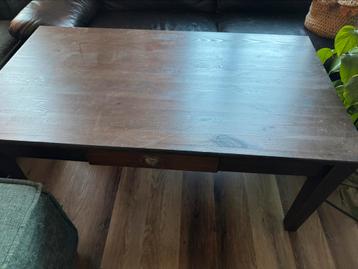 Gratis coffee table