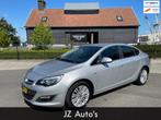 Opel Astra 1.4 Design Edition Sedan Airc/Ecc Lm Velgen Zeer, Auto's, Opel, Voorwielaandrijving, Gebruikt, 4 cilinders, Origineel Nederlands