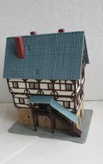 Kibri vakwerkhuis HO spoorbaan, Hobby en Vrije tijd, Modeltreinen | H0, Overige merken, Gebruikt, Gelijkstroom of Wisselstroom