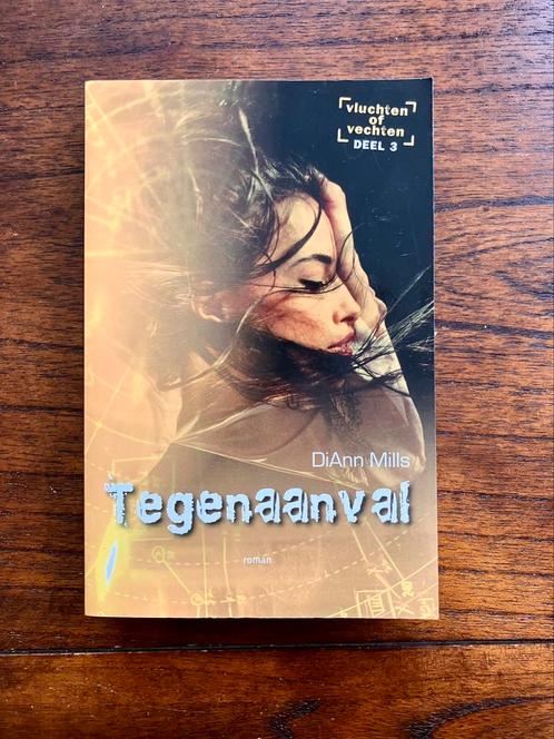 DiAnn Mills - Tegenaanval, Boeken, Literatuur, Zo goed als nieuw, Nederland, Ophalen of Verzenden