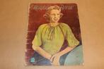 Margriet Revue - Oude mode uitgave 1935 !!, Ophalen of Verzenden, Gelezen, Damesbladen