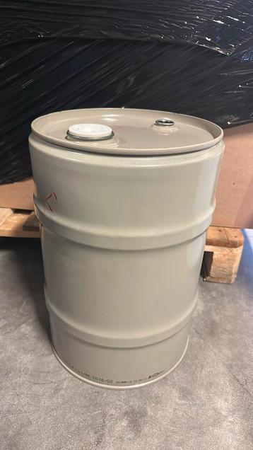 Vaten 30 liter beschikbaar voor biedingen