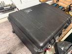 Pelicase 1560 met dividers en trolley - Weinig gebruikt, Muziek en Instrumenten, Behuizingen en Koffers, Ophalen of Verzenden