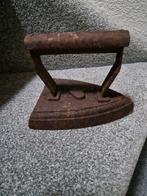 Antieke gietijzeren strijkbout, Witgoed en Apparatuur, Strijkijzers en Strijkplanken, Ophalen of Verzenden, Zo goed als nieuw