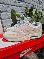 Nike air max 1, Beige, Nike, Ophalen of Verzenden, Sneakers of Gympen
