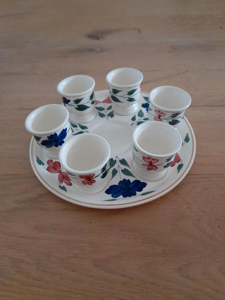 Vintage Eierdopjes Set met Bloemmotief, Antiek en Kunst, Antiek | Keukenbenodigdheden, Ophalen