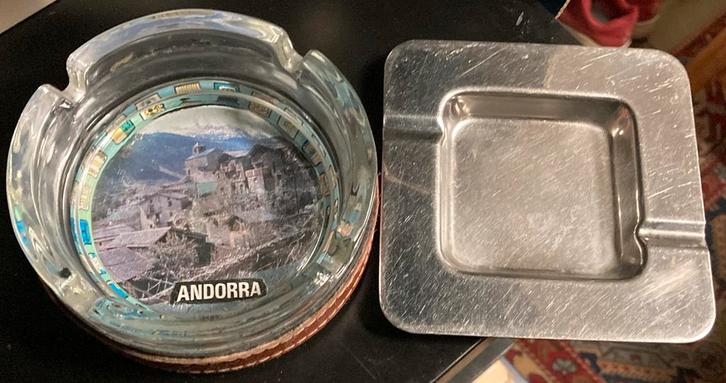 Metalen rvs asbak as bak, mooie platte strakke stijl retro, Huis en Inrichting, Woonaccessoires | Overige, Gebruikt, Ophalen of Verzenden