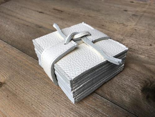 10 leren onderzetters wit, Huis en Inrichting, Woonaccessoires | Onderzetters, Nieuw, Glas of Kopje, Ophalen of Verzenden