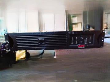 APC SUA2200RMI2U UPS beschikbaar voor biedingen