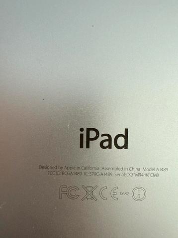  iPad mini 2 Wi-Fi – 16/32/64/128 GB – Zilver beschikbaar voor biedingen