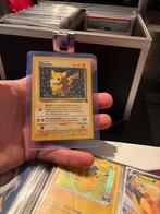 Pikachu golden stamp, Hobby en Vrije tijd, Verzamelkaartspellen | Pokémon, Ophalen of Verzenden, Zo goed als nieuw, Meerdere kaarten