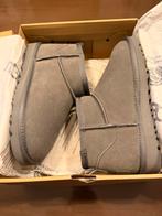 Ugg Mini Laarzen - Maat 40, UGG, Lage of Enkellaarzen, Nieuw, Ophalen of Verzenden