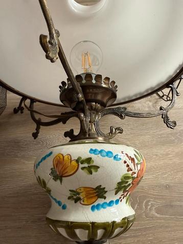 Antieke Lamp beschikbaar voor biedingen