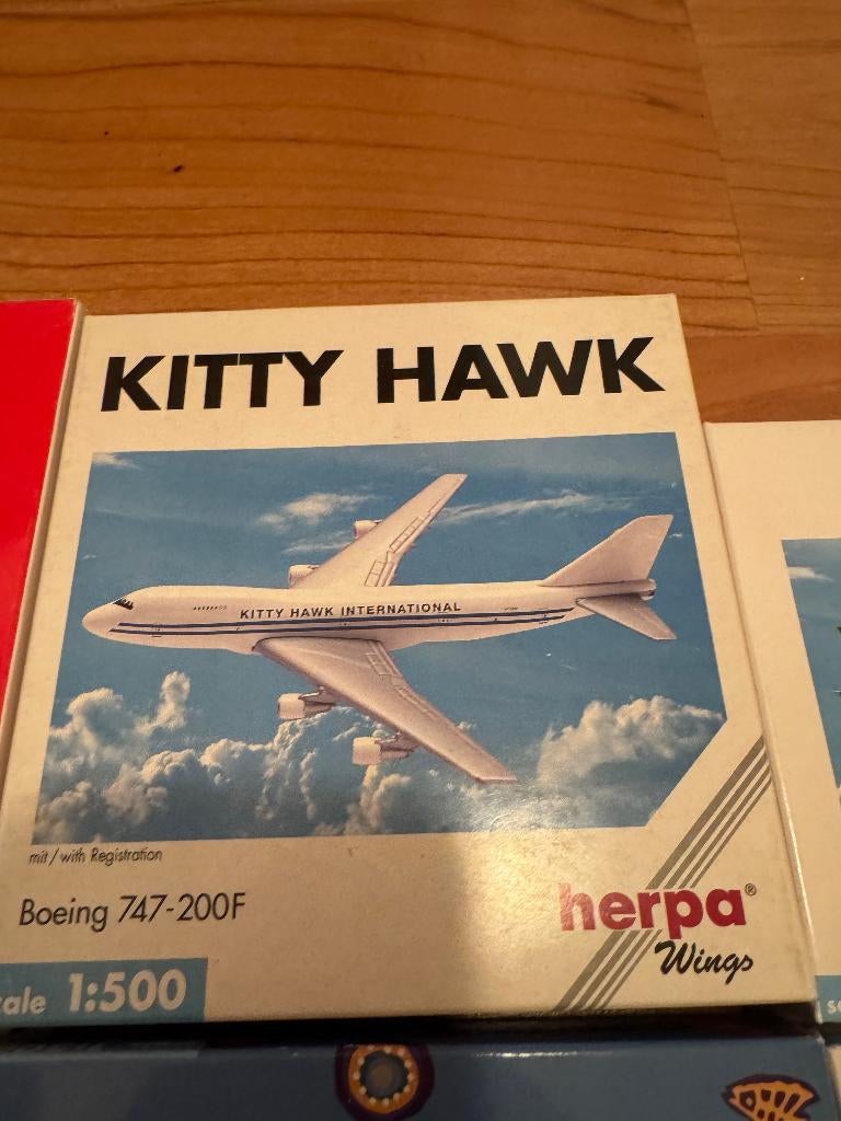 Kitty Hawk - Boeing 747-200F - Herpa Wings, Overige merken, 1:200 of kleiner, Verzenden, Zo goed als nieuw
