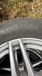 Winterbanden en Velgen 205/60 R16 mercedes, Auto-onderdelen, Banden en Velgen, Ophalen, Gebruikt, 16 inch, Banden en Velgen