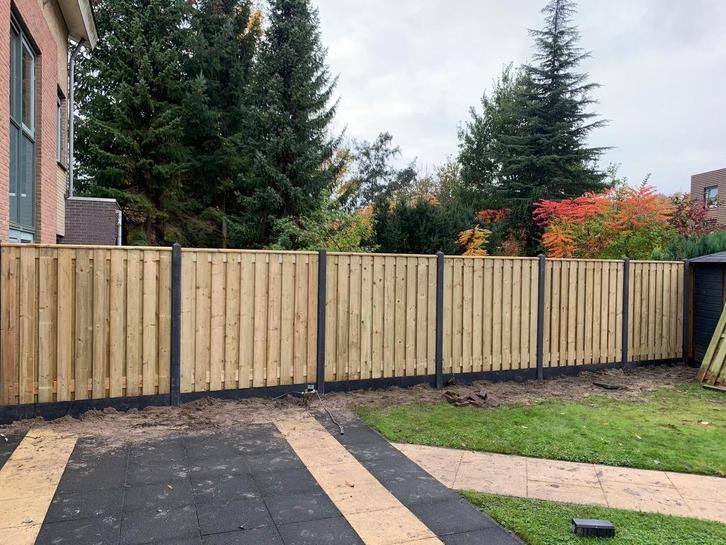 Mooie vurenhouten schutting met antraciet betonsysteem, Tuin en Terras, Schuttingen, Nieuw, Hout, 1 tot 2 meter, Minder dan 3 meter