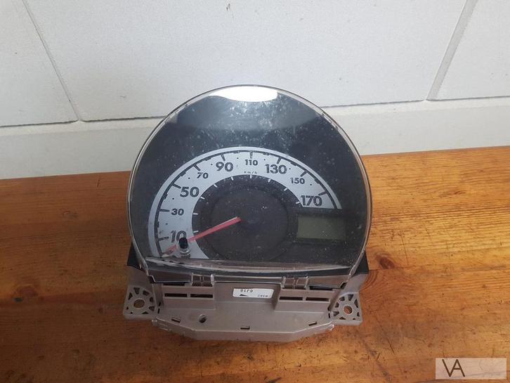 Peugeot 107 Citroen C1 Toyota Aygo  teller tellerklok DIESEL, Auto-onderdelen, Dashboard en Schakelaars, Peugeot, Gebruikt, Ophalen of Verzenden