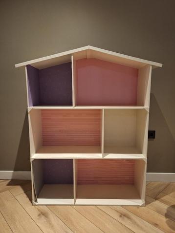 Poppenhuis groot (hout/wit) beschikbaar voor biedingen