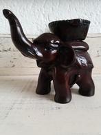 Bruin stenen olifant beeldje waxinelichtje houder Thailand, Ophalen of Verzenden, Gebruikt, Dier